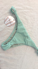 Cargar imagen en el visor de la galería, Bikini Mont Light Green
