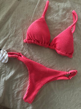 Cargar imagen en el visor de la galería, Bikini Río Neón Pink
